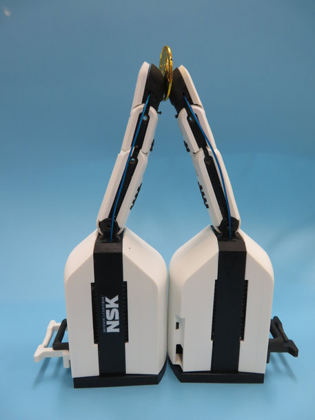 NSK ontwikkelt samen met Duitse Aerospace Centre aanpasbare robothand